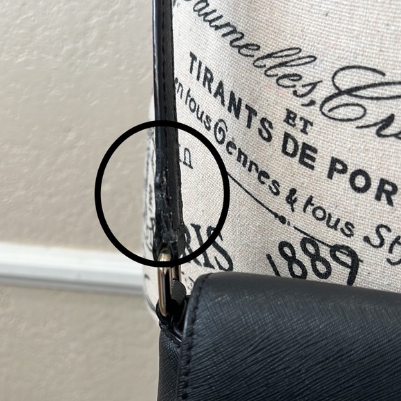 Preowned Laurel Way Carsen Black Saffiano Leather Cross Body Bag - Picture 3 of 10